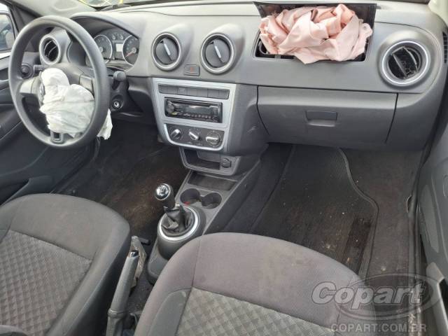 2015 VOLKSWAGEN SAVEIRO 