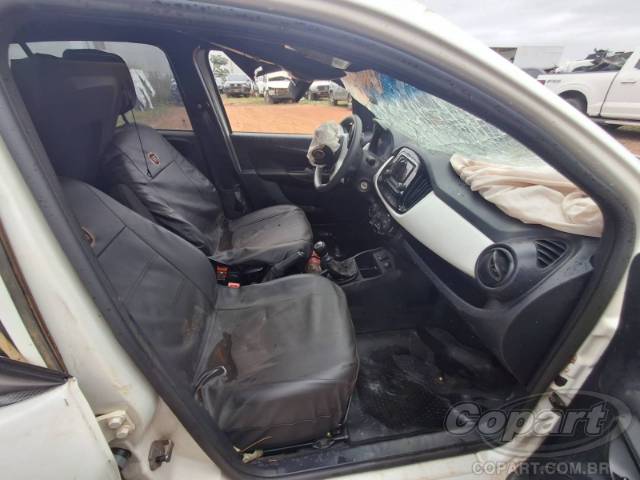 2016 FIAT UNO 