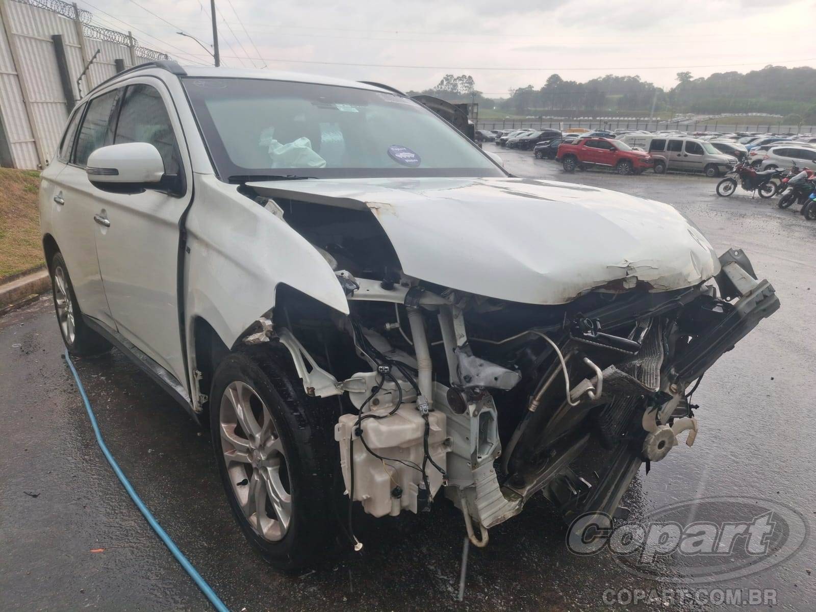 Veículo Mitsubishi Outlander MITSUBISHI OUTLANDER GT 4WD 3.0 V6 MIVEC 2013 2014 em leilão