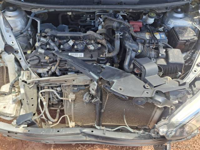 2022 TOYOTA YARIS SEDA 