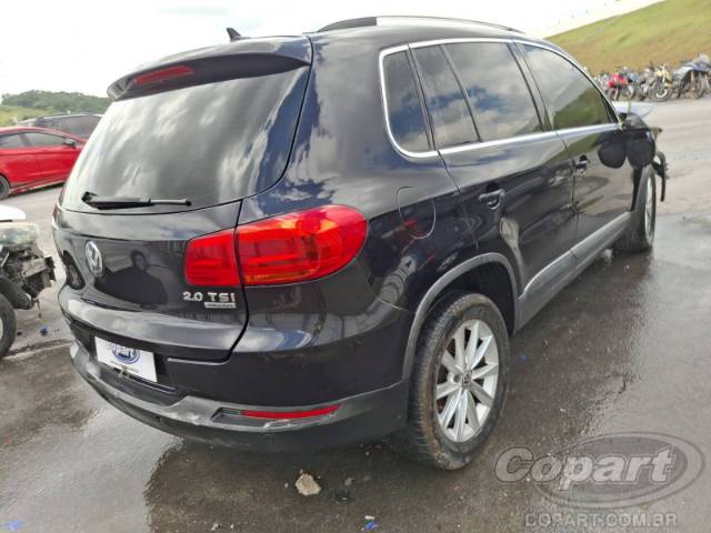 2012 VOLKSWAGEN TIGUAN 
