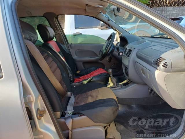 2001 RENAULT CLIO 