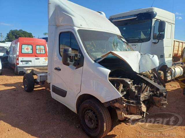 2015 RENAULT MASTER CHASSI CABINE 