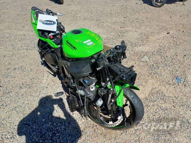 2025 KAWASAKI NINJA ZX-6R 