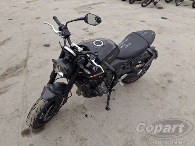 2025 TRIUMPH TRIDENT 