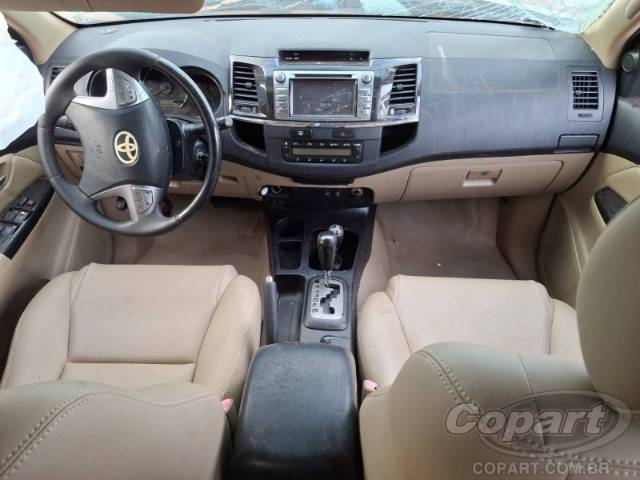 2014 TOYOTA HILUX SW4 