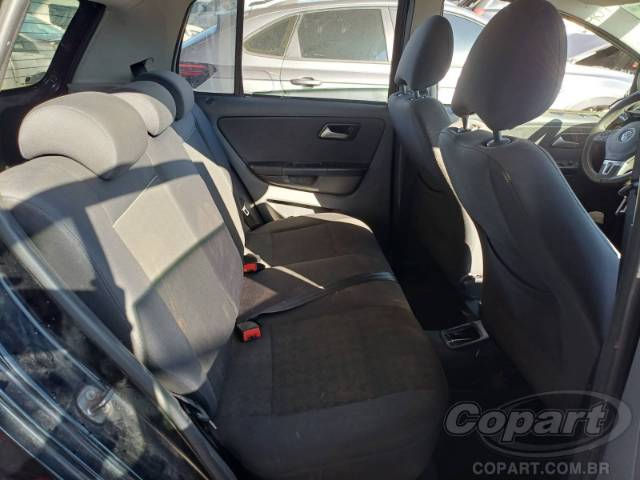 2015 VOLKSWAGEN FOX 