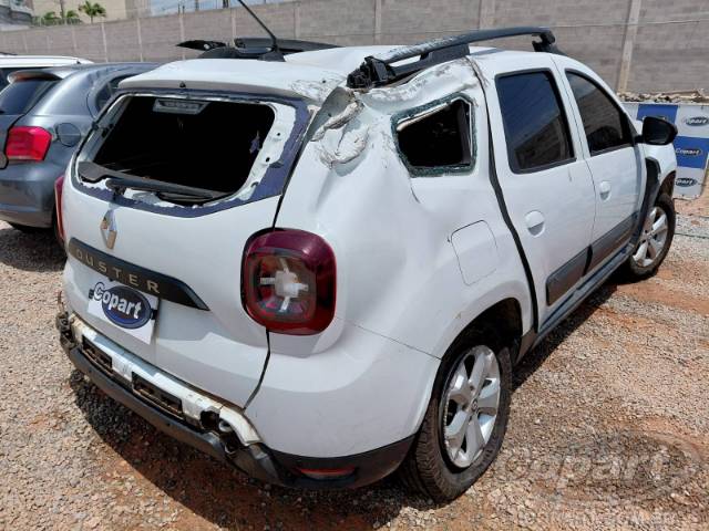 2022 RENAULT DUSTER 