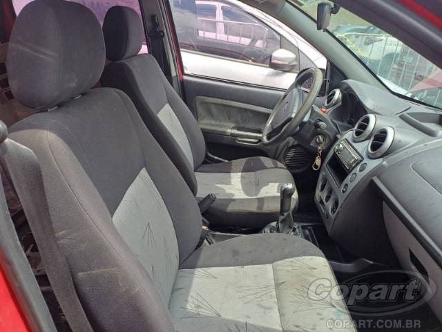 2010 FORD FIESTA 