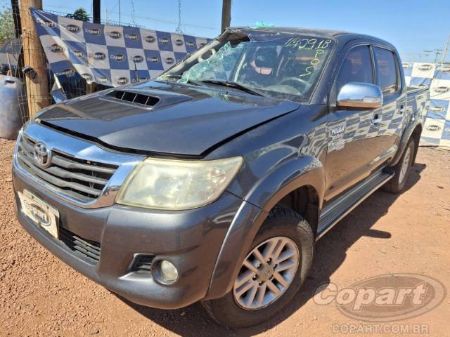 2015 TOYOTA HILUX CD 
