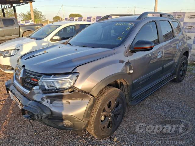 2025 RENAULT DUSTER 