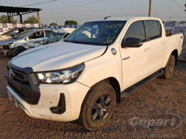 2024 TOYOTA HILUX CD 