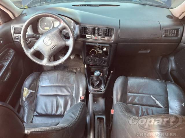2000 VOLKSWAGEN GOLF 