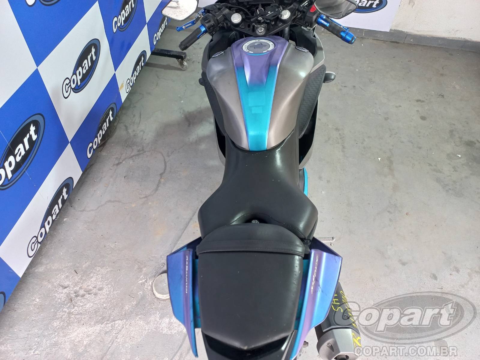 Foto 10 de 10: 2025 YAMAHA YZF R15