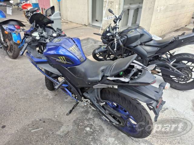 2024 YAMAHA YZF R15 