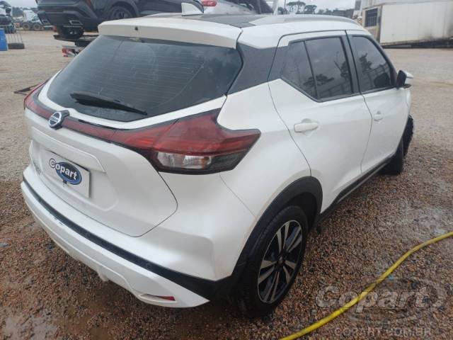 2022 NISSAN KICKS 