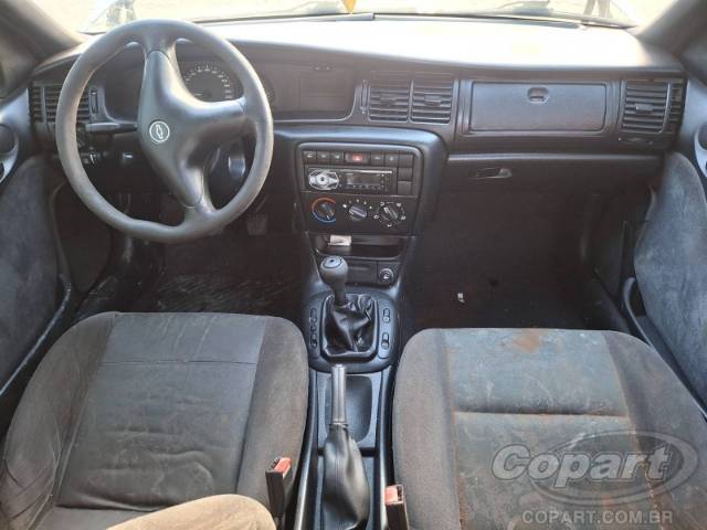 2001 CHEVROLET VECTRA 