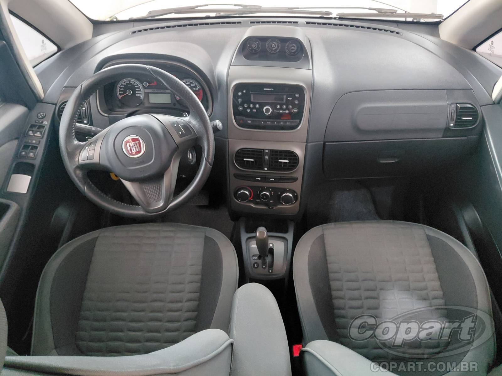 Foto 9 de 10: 2016 FIAT IDEA