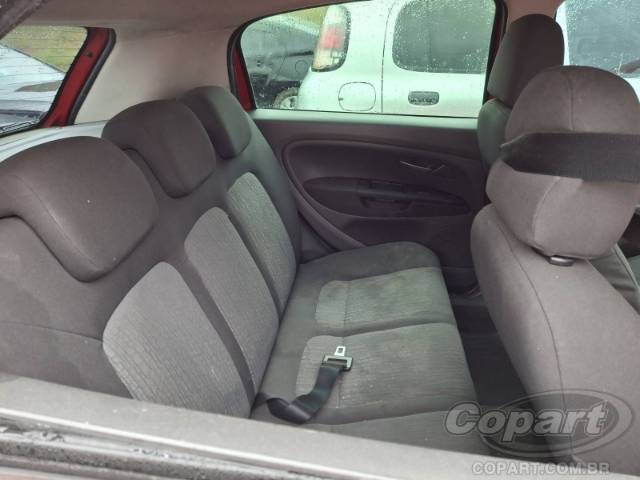 2011 FIAT PUNTO 