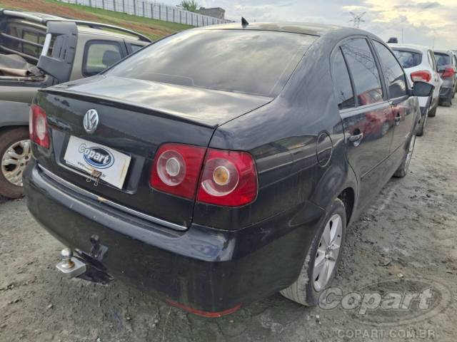 2013 VOLKSWAGEN POLO SEDAN 
