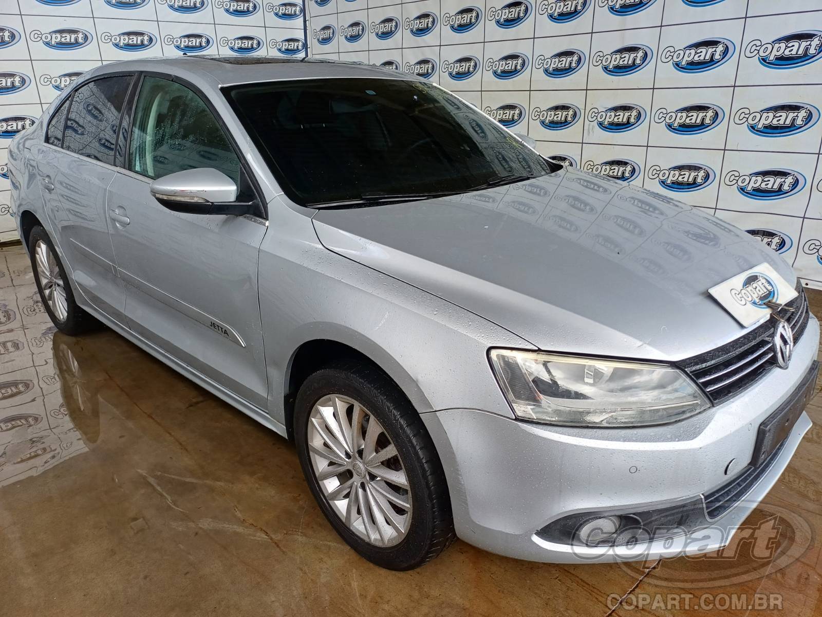 Veículo VW - VolksWagen Jetta Volkswagen Jetta Highline 2.0 16V TSI Turbo 2013 Pequena Monta 2013 em leilão