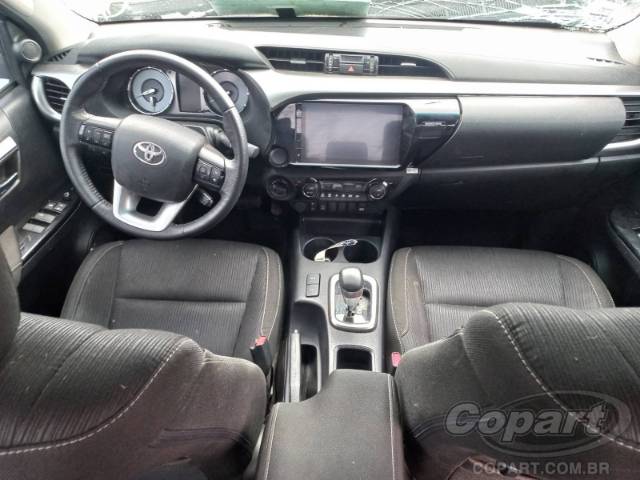 2024 TOYOTA HILUX CD 