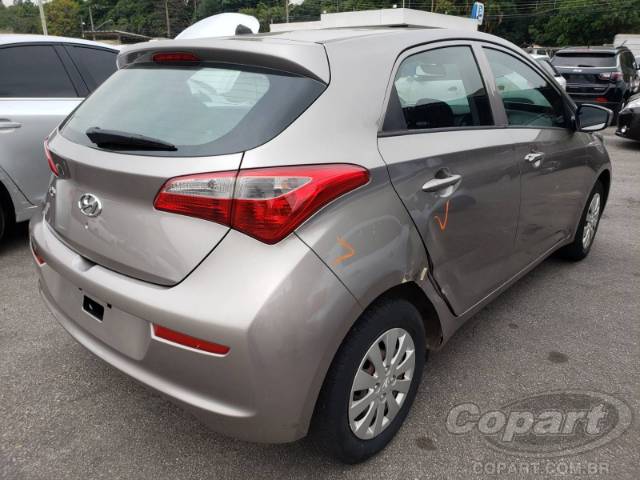 2016 HYUNDAI HB20 