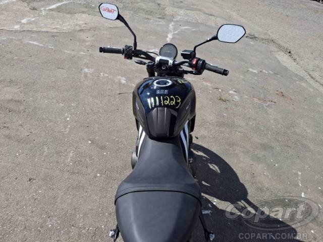 2025 TRIUMPH TRIDENT 