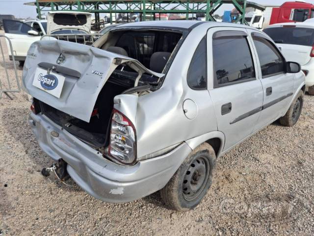 2004 CHEVROLET CORSA SEDAN 