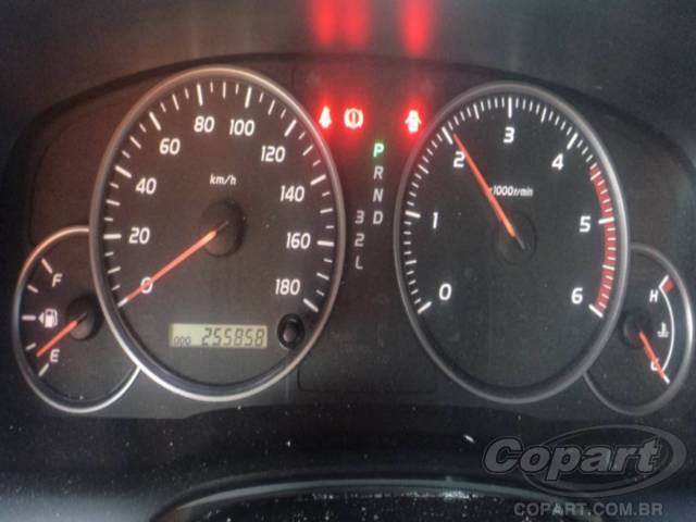 2006 TOYOTA LAND CRUISER 