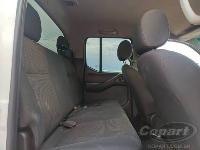 2015 NISSAN FRONTIER CD 