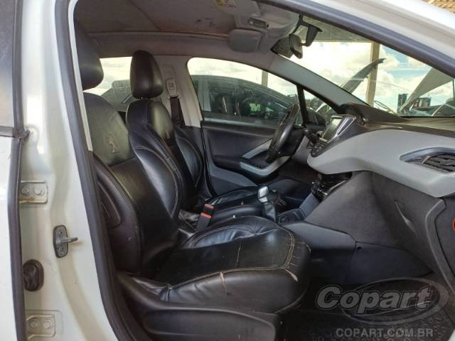 2016 PEUGEOT 208 
