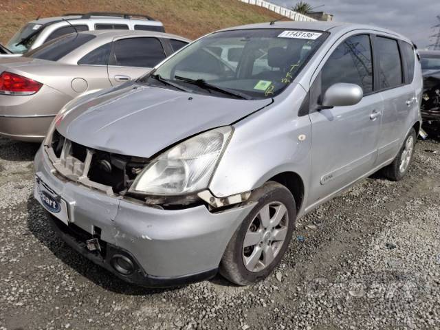 2011 NISSAN LIVINA 