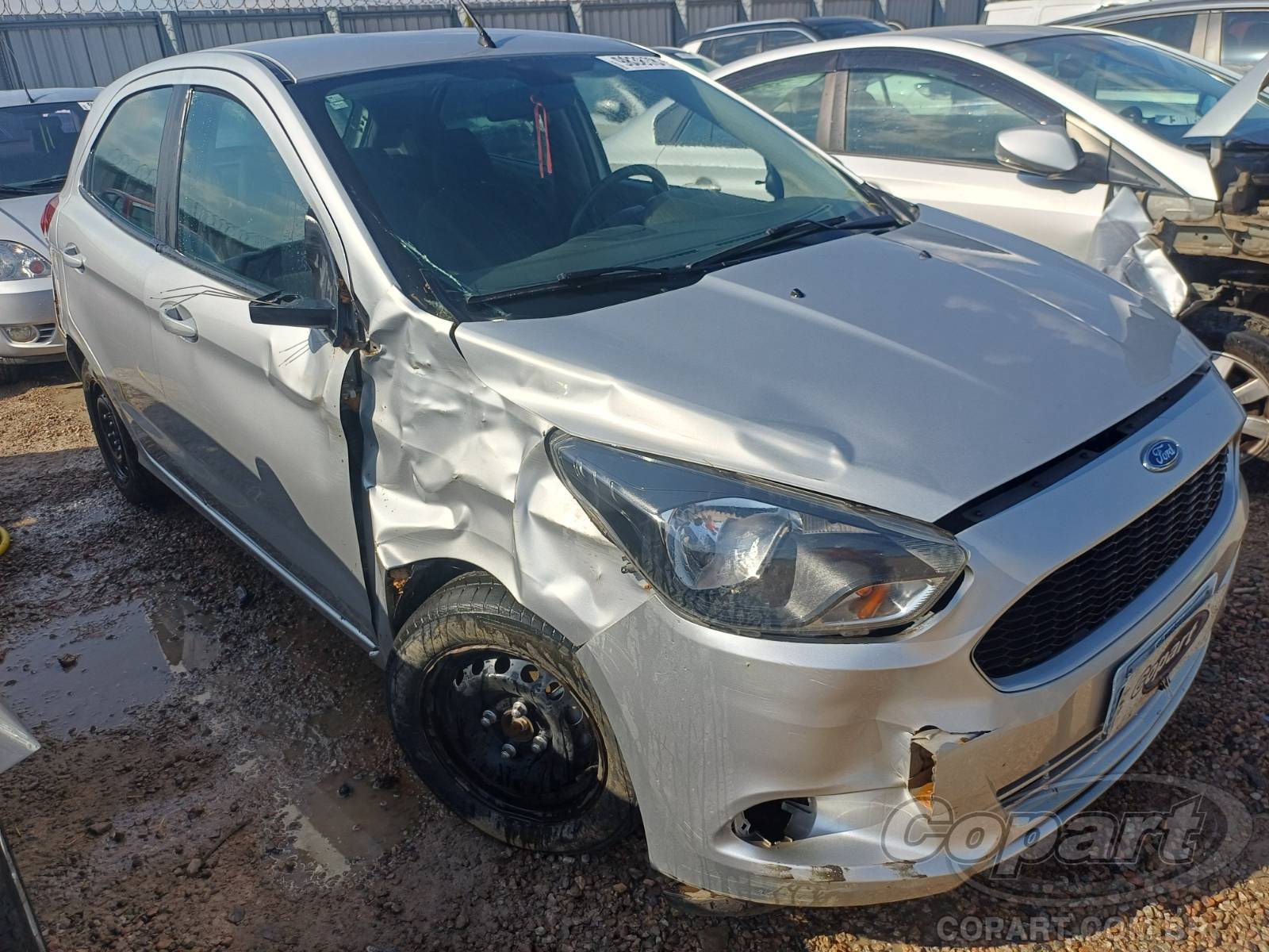 Veículo Ford Ka Ford Ka SE 1.0 12V TiVCT 2017 Colisão Média Monta 2017 em leilão