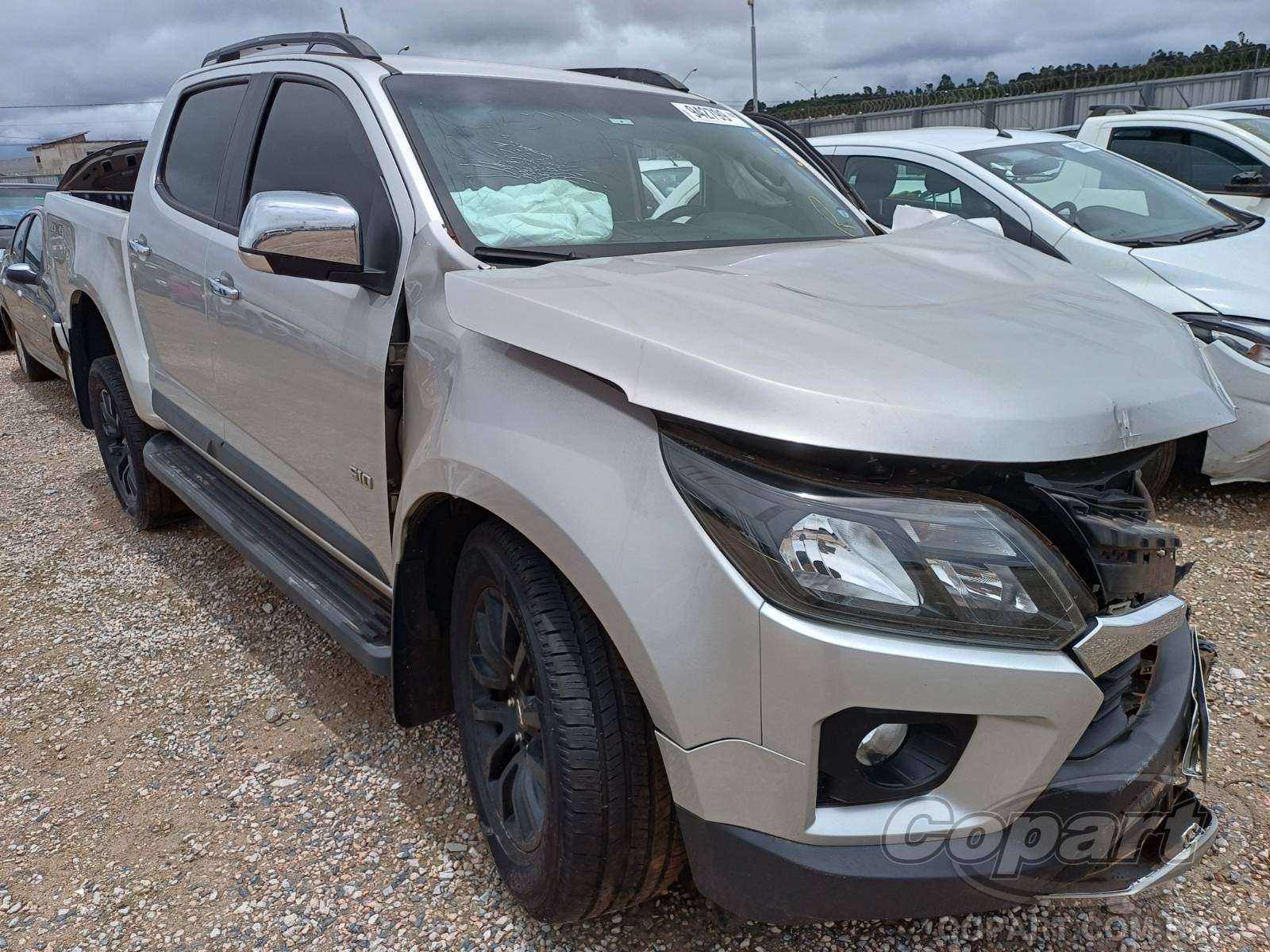 Veículo GM - Chevrolet S10 Chevrolet S10 Cabine Dupla LT 2.8 CTDI 2021 Colisão Média Monta 2021 em leilão