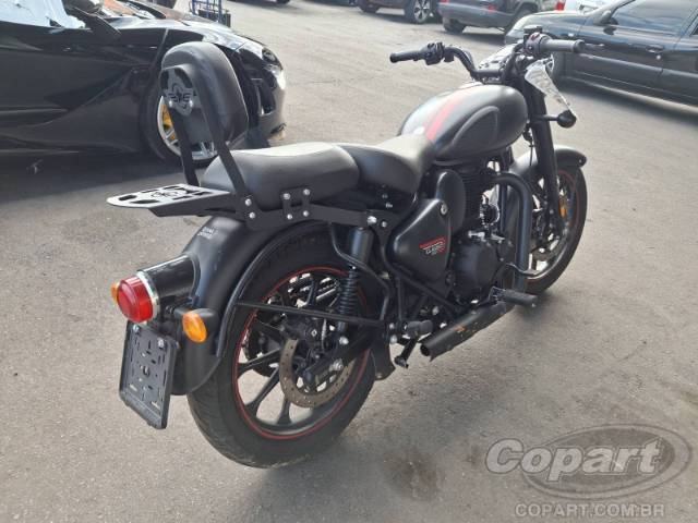 2025 ROYAL ENFIELD CLASSIC 