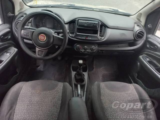 2017 FIAT UNO 