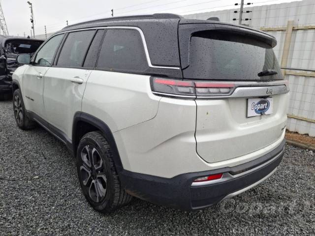 2023 JEEP COMMANDER 