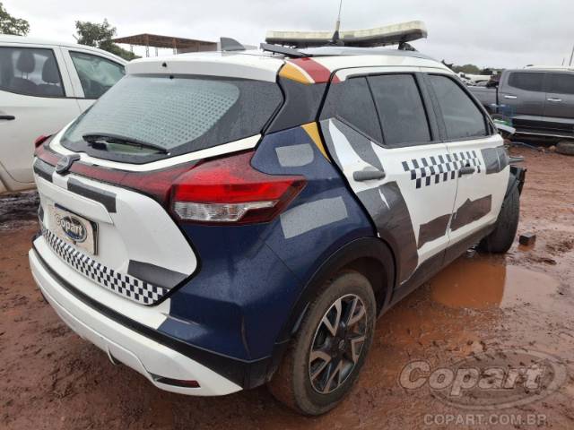 2024 NISSAN KICKS 