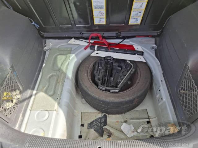 2013 VOLKSWAGEN SPACEFOX 