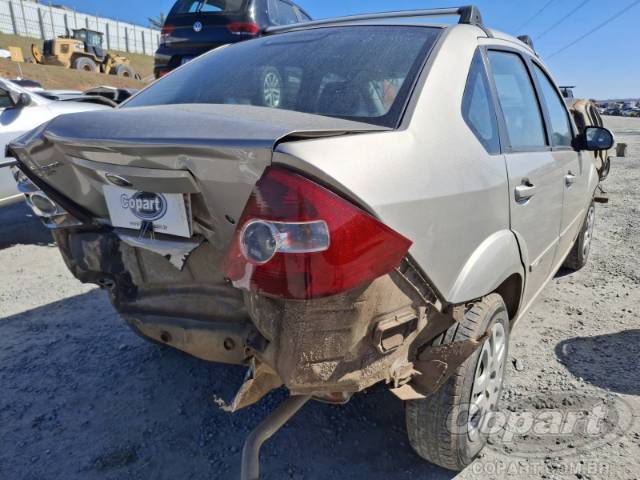 2009 FORD FIESTA SEDAN 