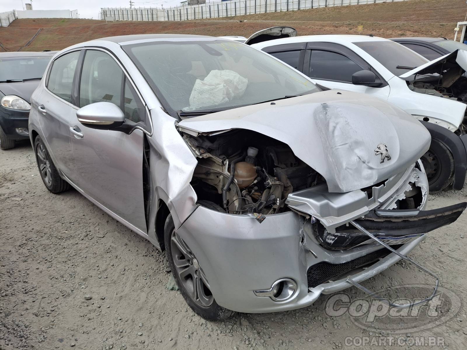 PEUGEOT 208 Griffe 1.6 16V VVT 2015