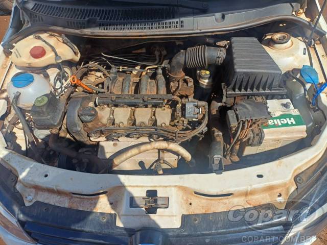 2015 VOLKSWAGEN VOYAGE 