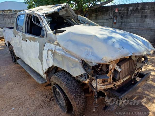 2020 TOYOTA HILUX CD 