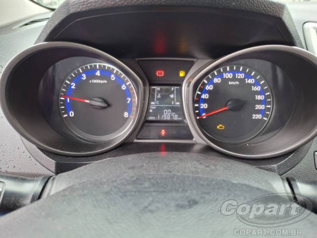 2015 HYUNDAI HB20 