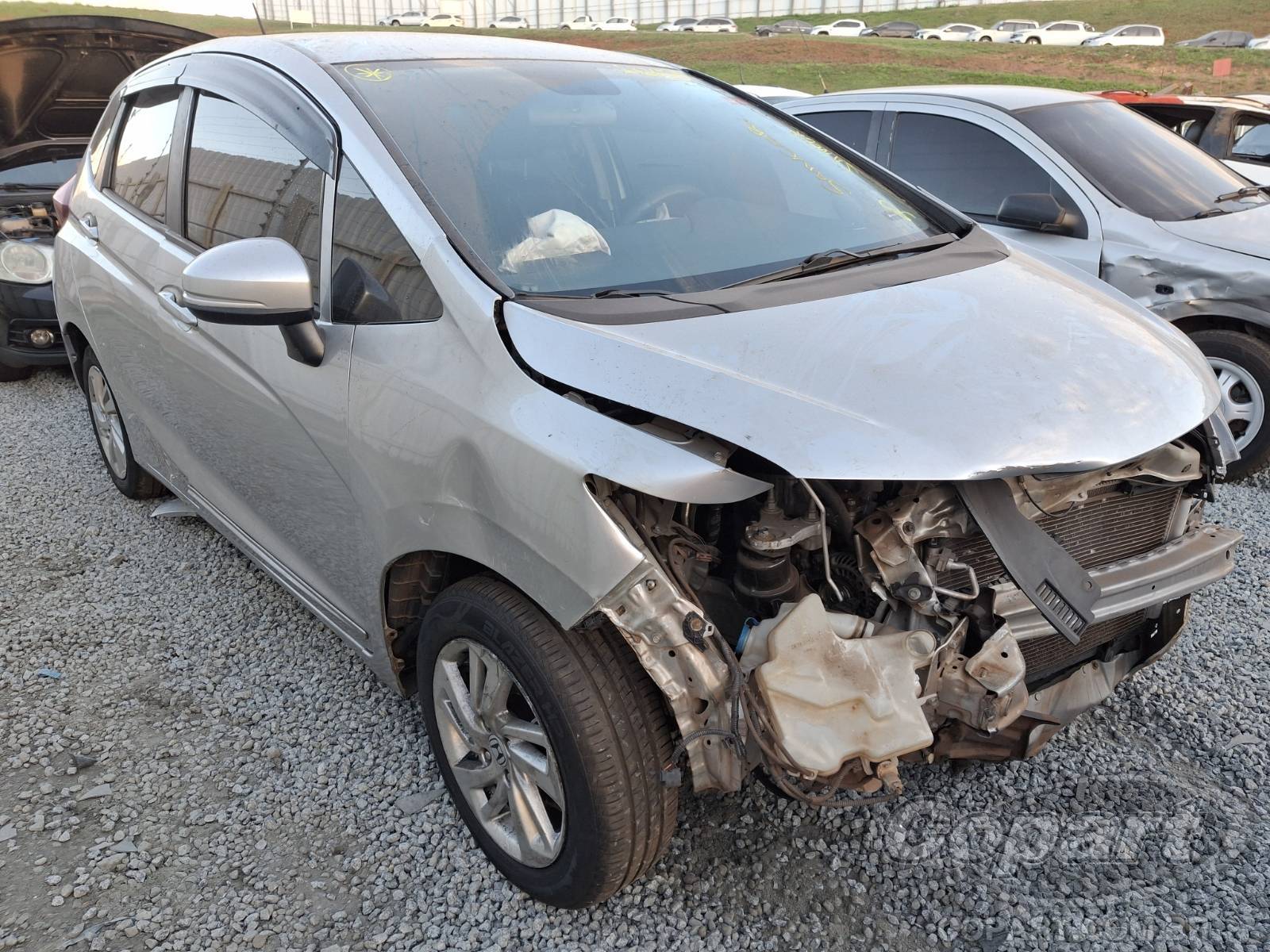 Honda Fit LX 1.5 16V i-VTEC 2015 Colisão