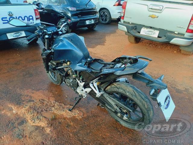 2025 HONDA CB 300F 