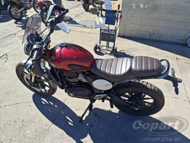 2025 TRIUMPH SCRAMBLER 