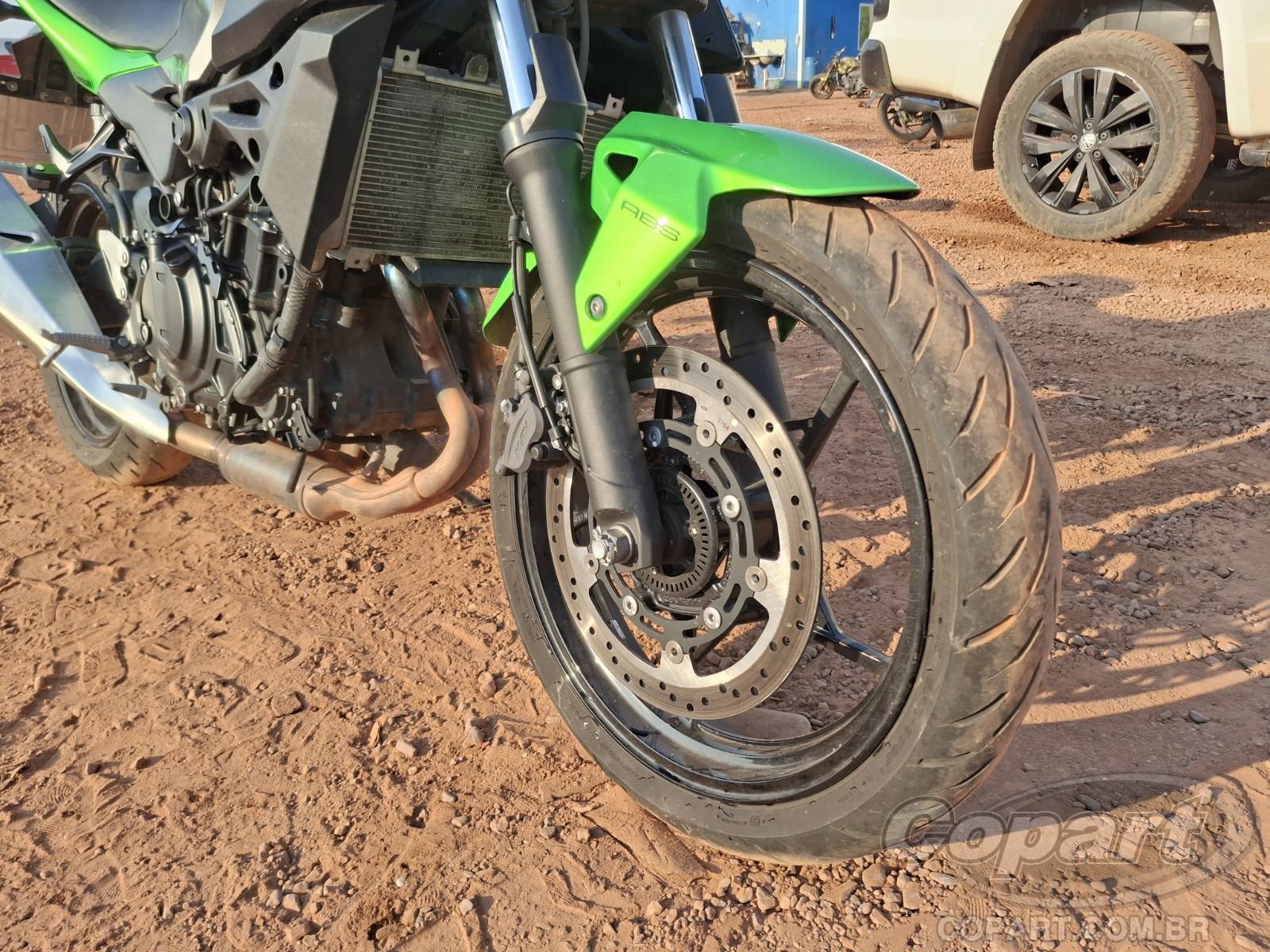 2025 KAWASAKI Z500 — foto 8 de 10