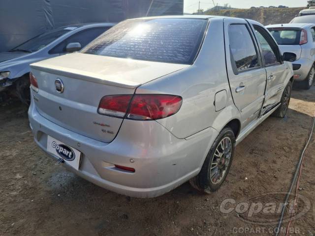 2011 FIAT SIENA 